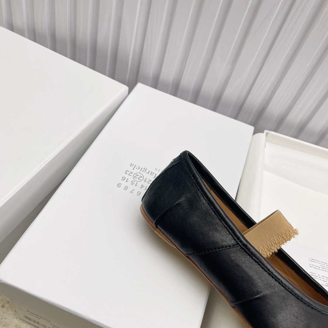 Women's shoes collection