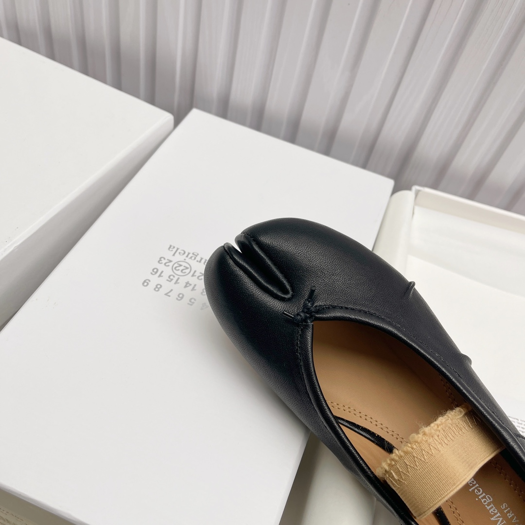 Women's shoes collection