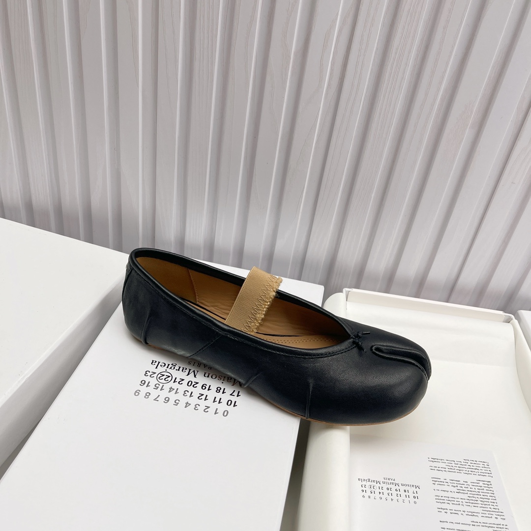 Women's shoes collection