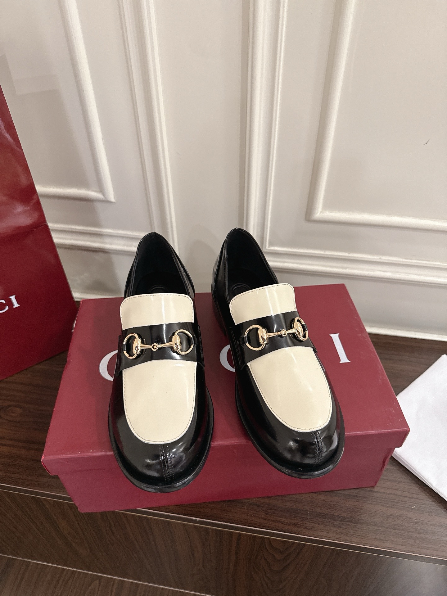 Women's shoes collection