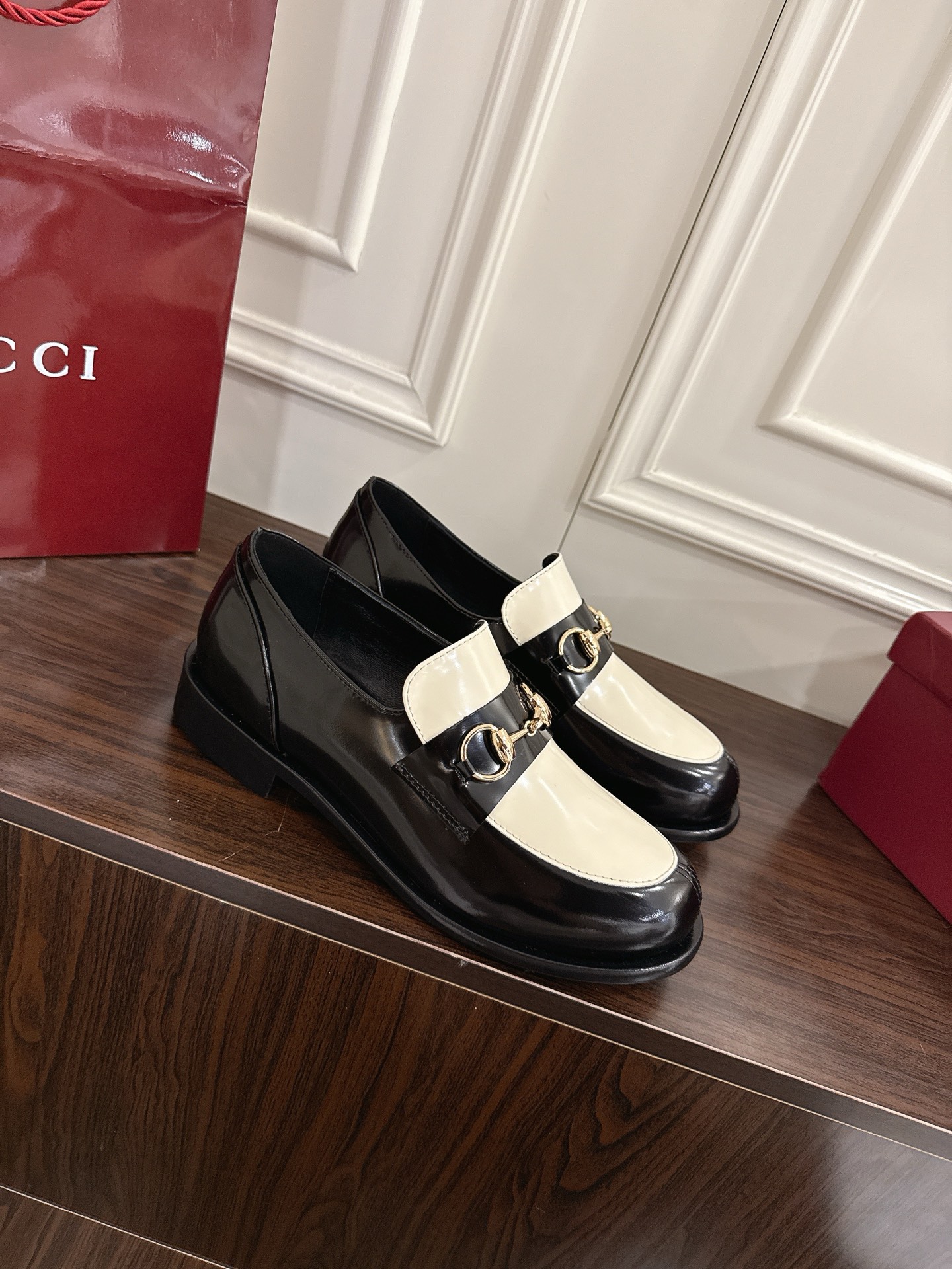 Women's shoes collection