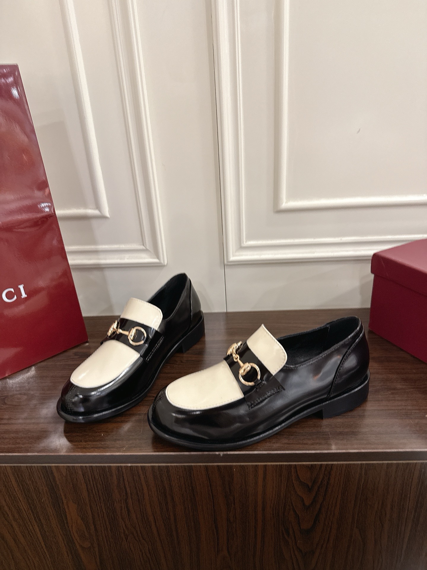 Women's shoes collection