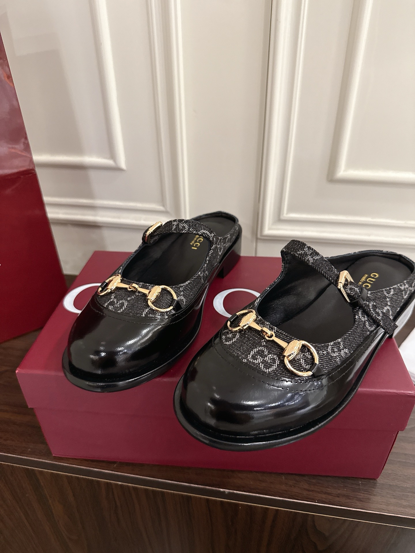Women's shoes collection