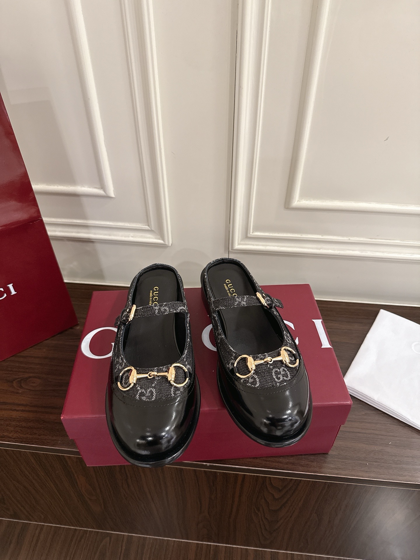 Women's shoes collection