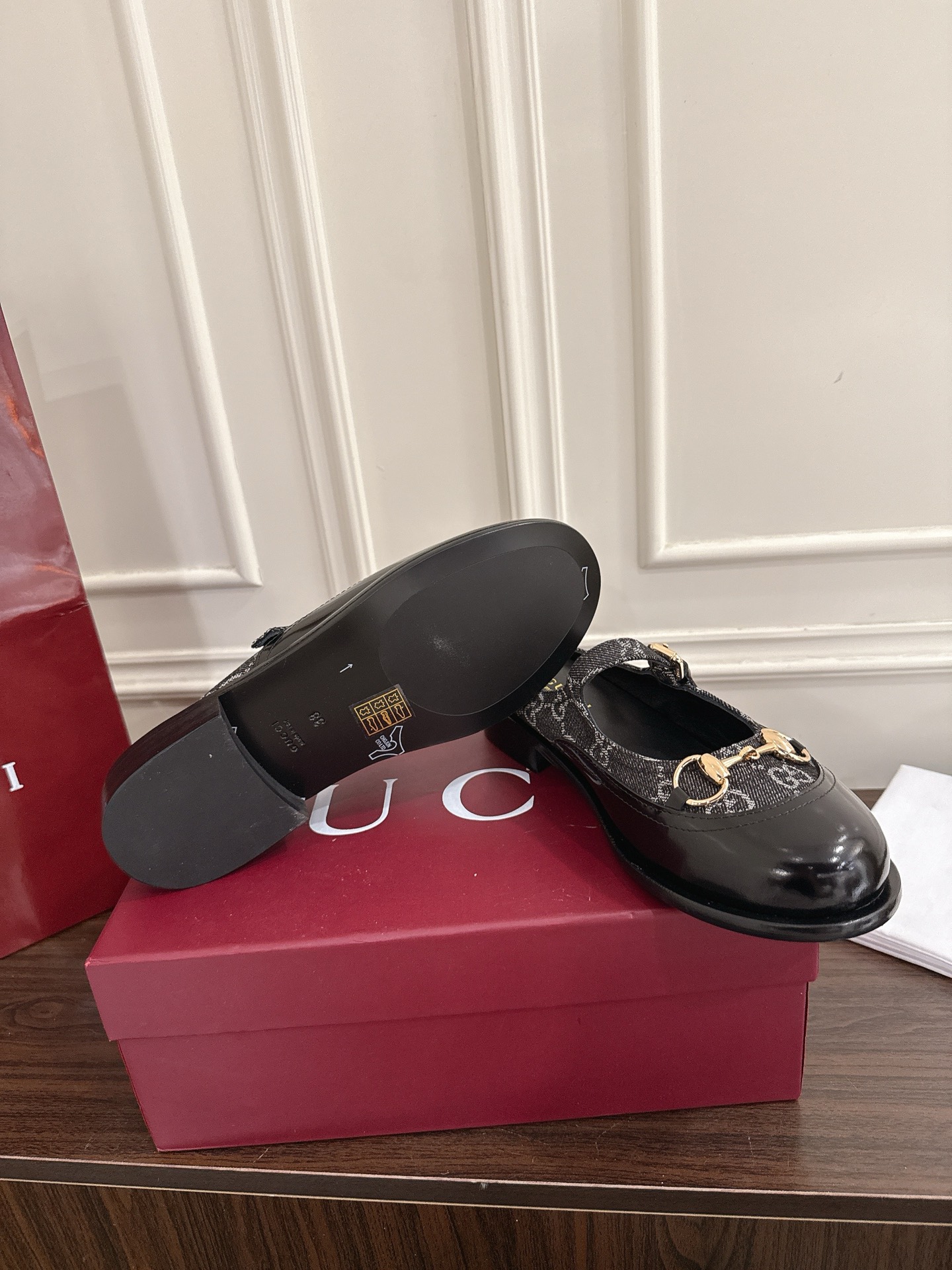 Women's shoes collection