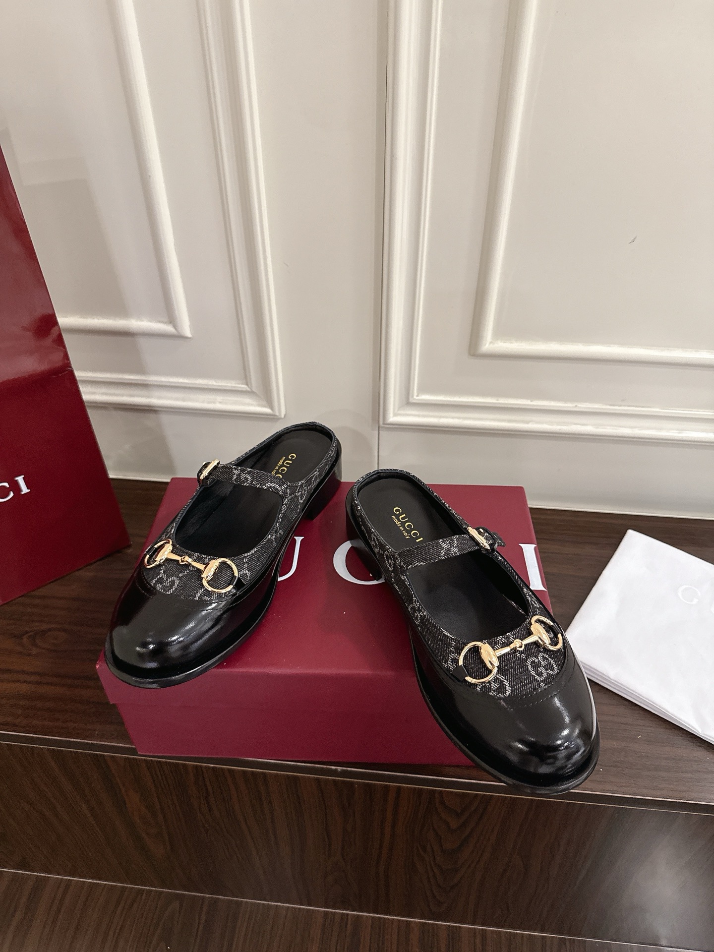 Women's shoes collection