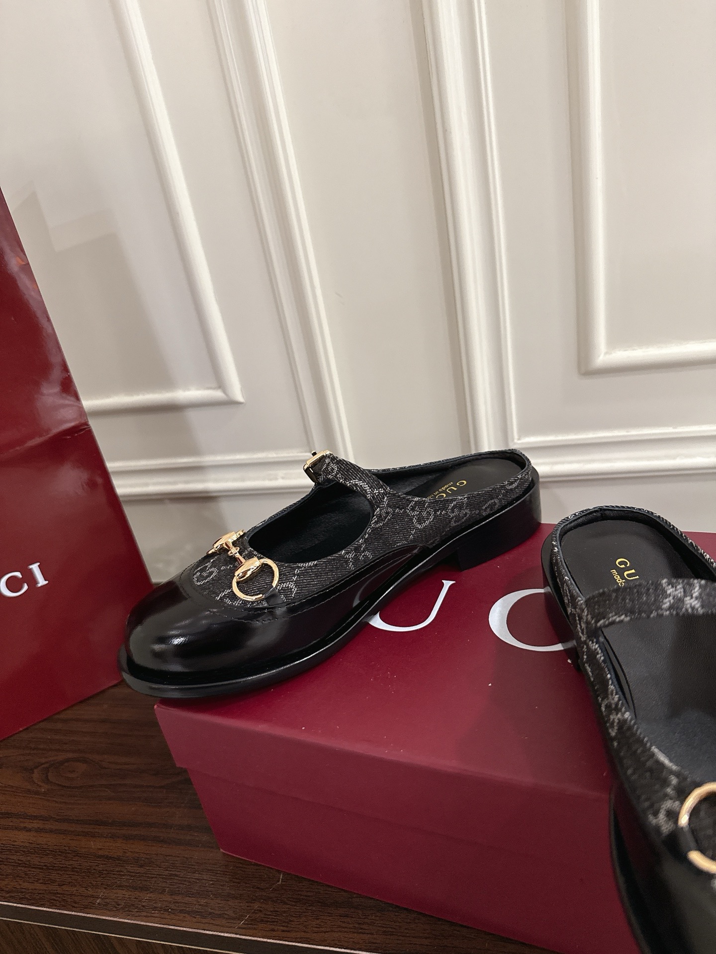 Women's shoes collection