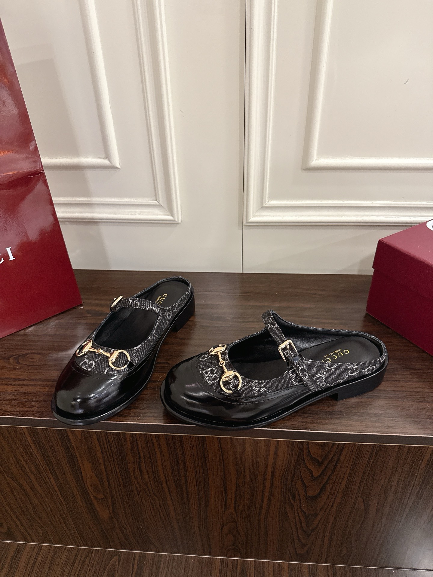 Women's shoes collection
