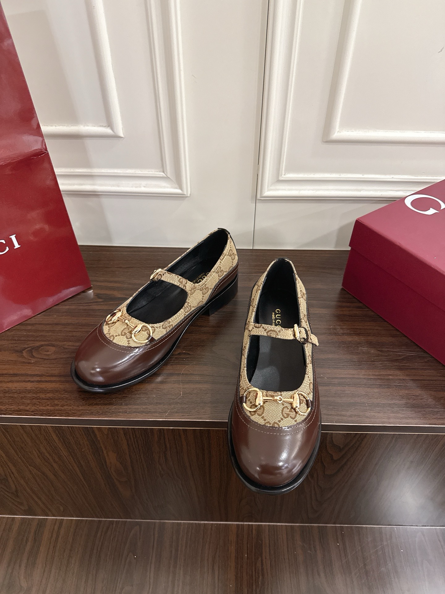 Women's shoes collection