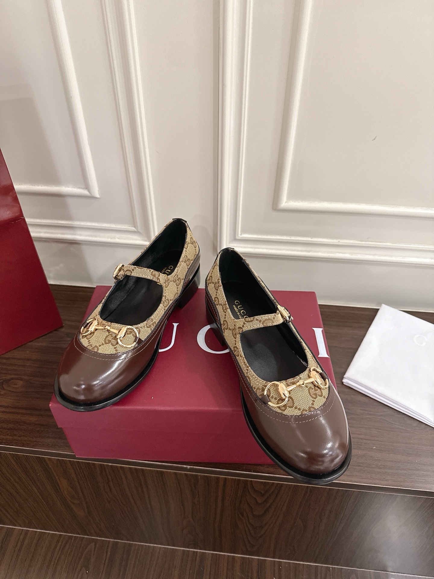 Women's shoes collection