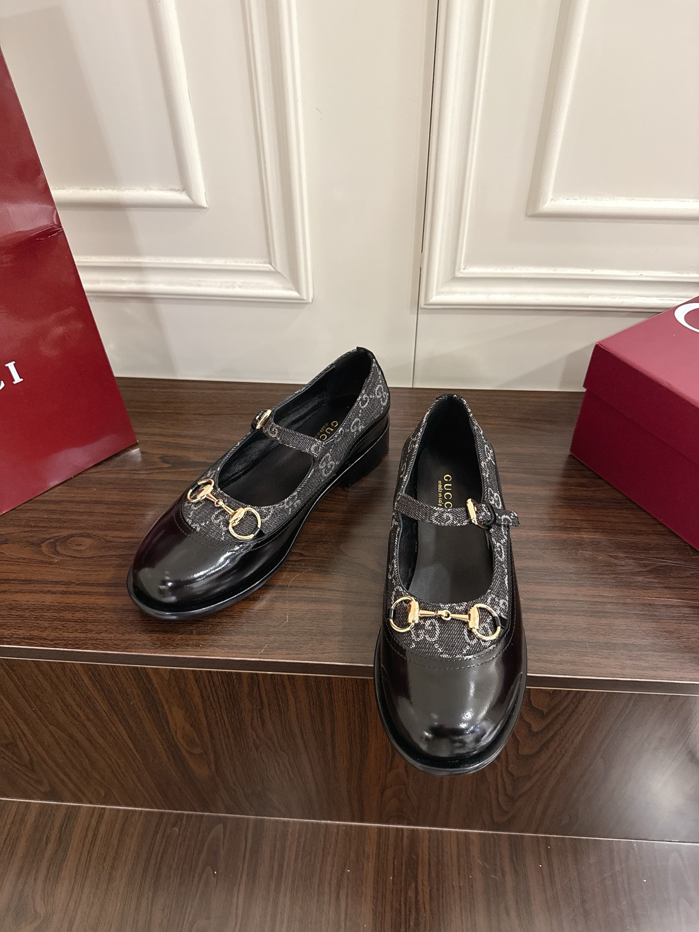 Women's shoes collection