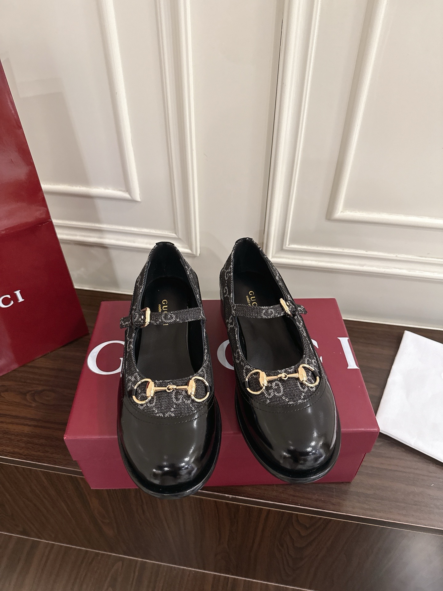Women's shoes collection