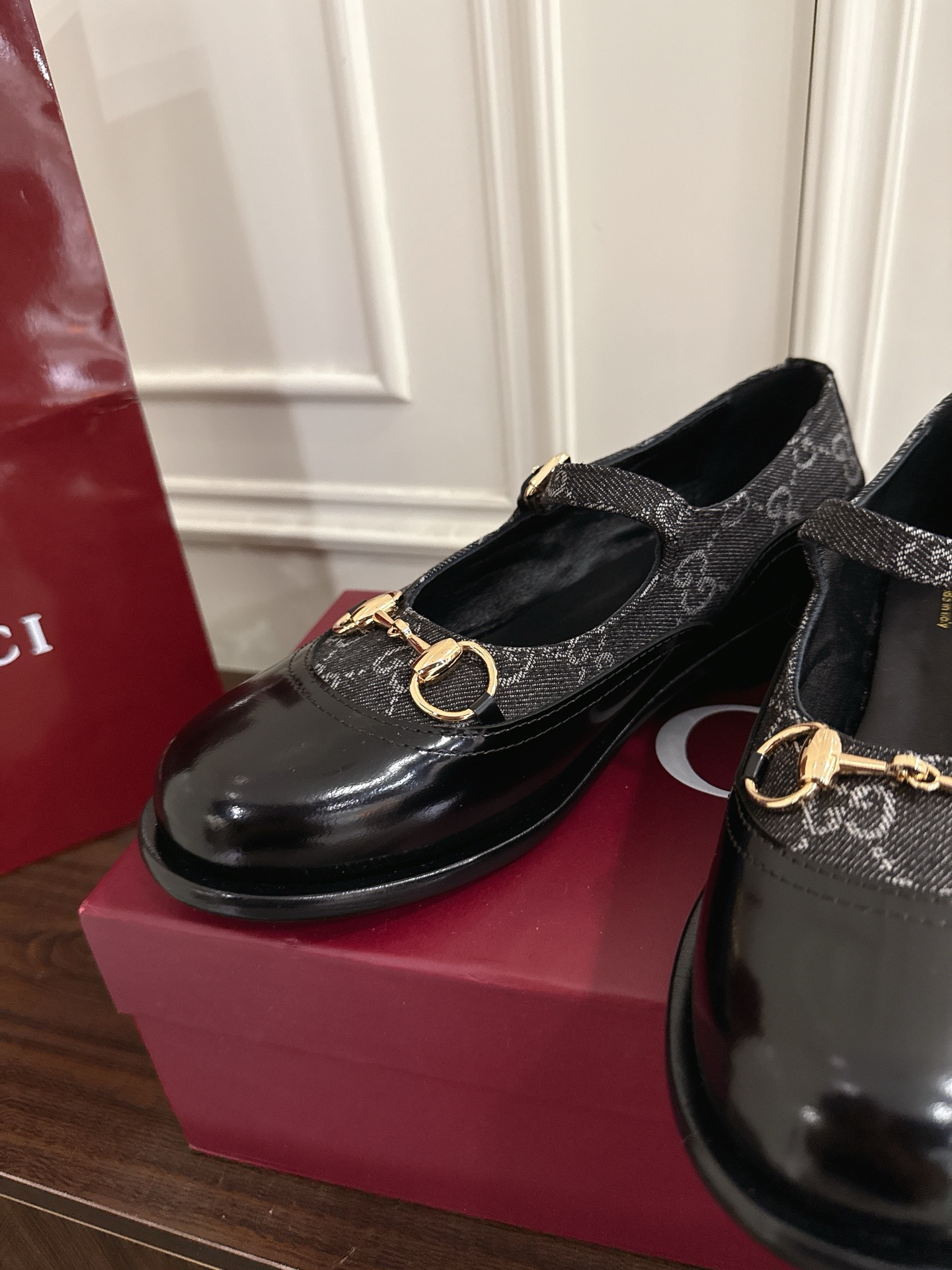 Women's shoes collection