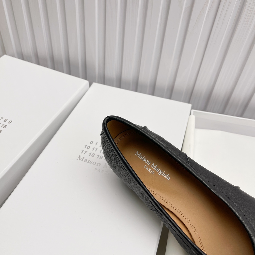 Women's shoes collection