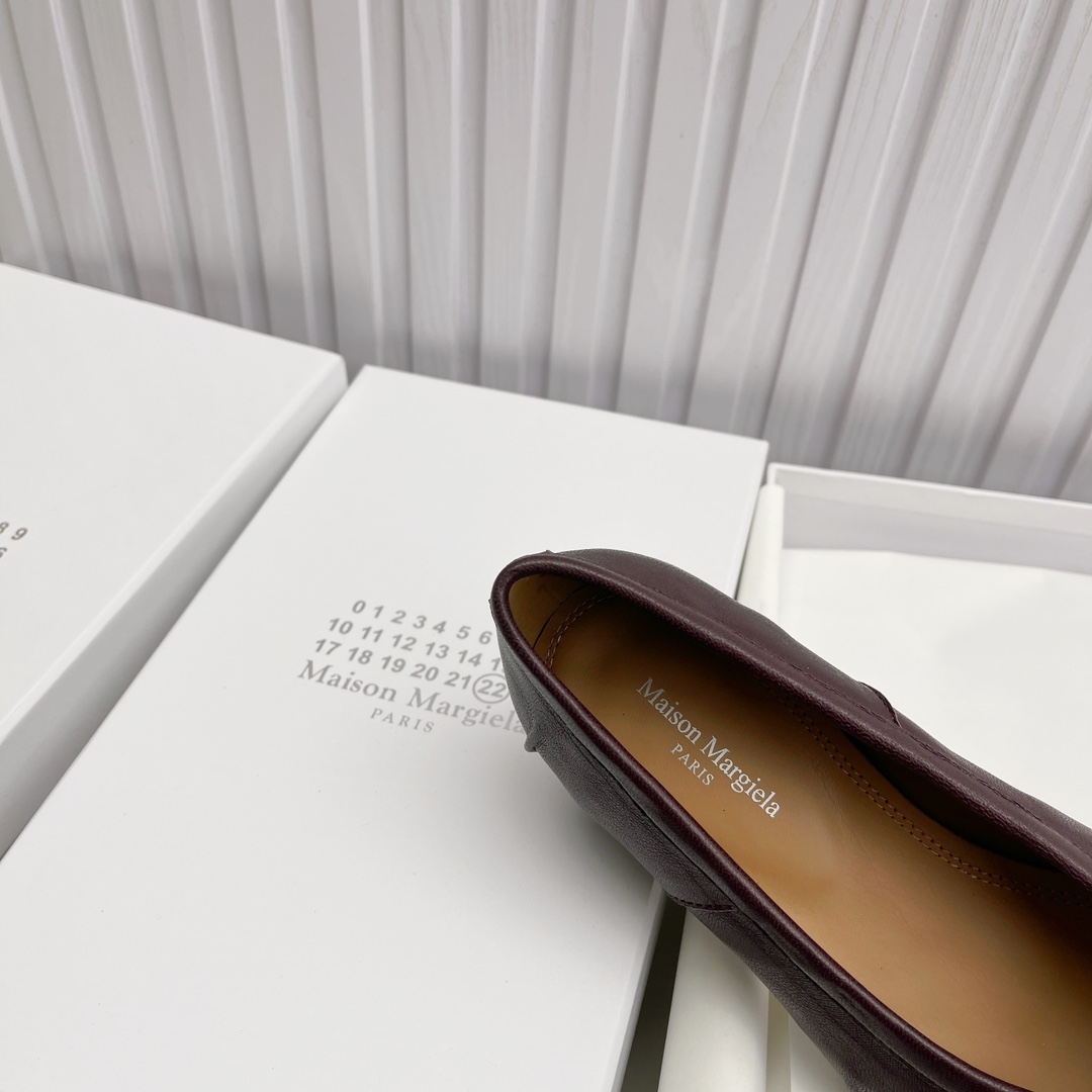 Women's shoes collection