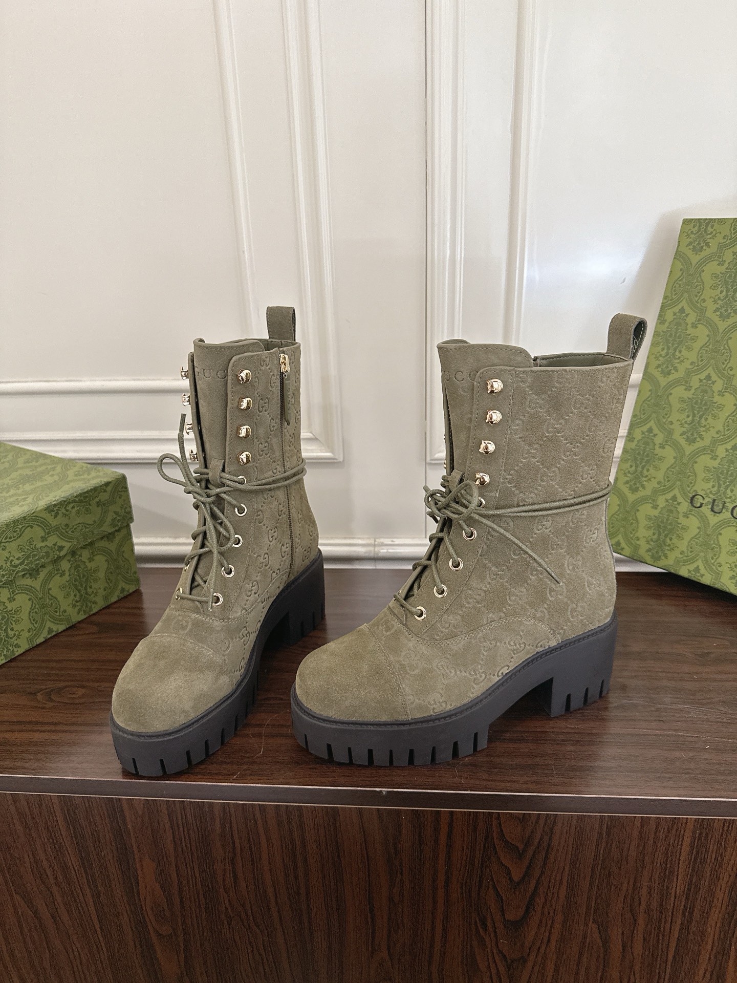Women's shoes collection