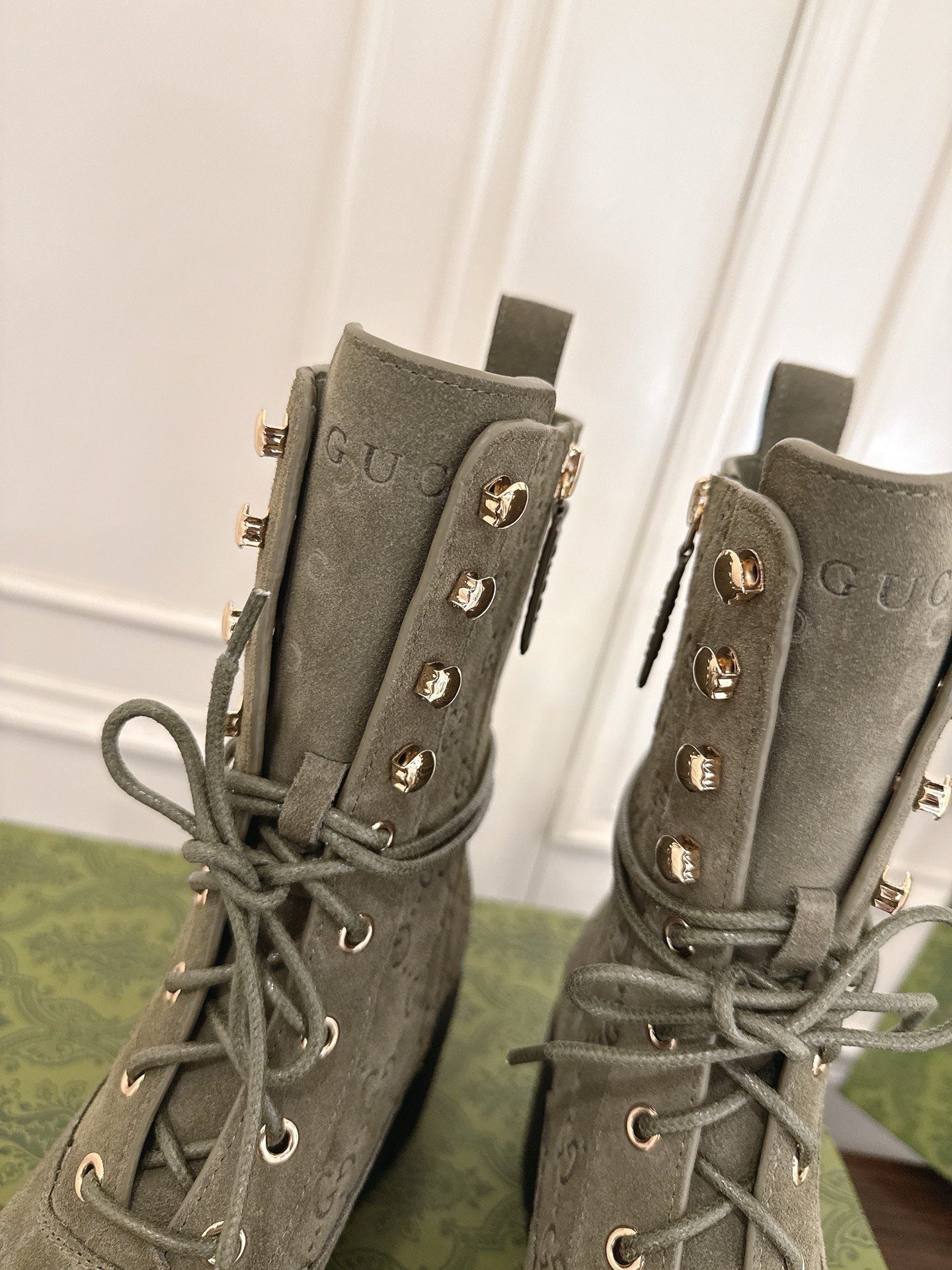 Women's shoes collection