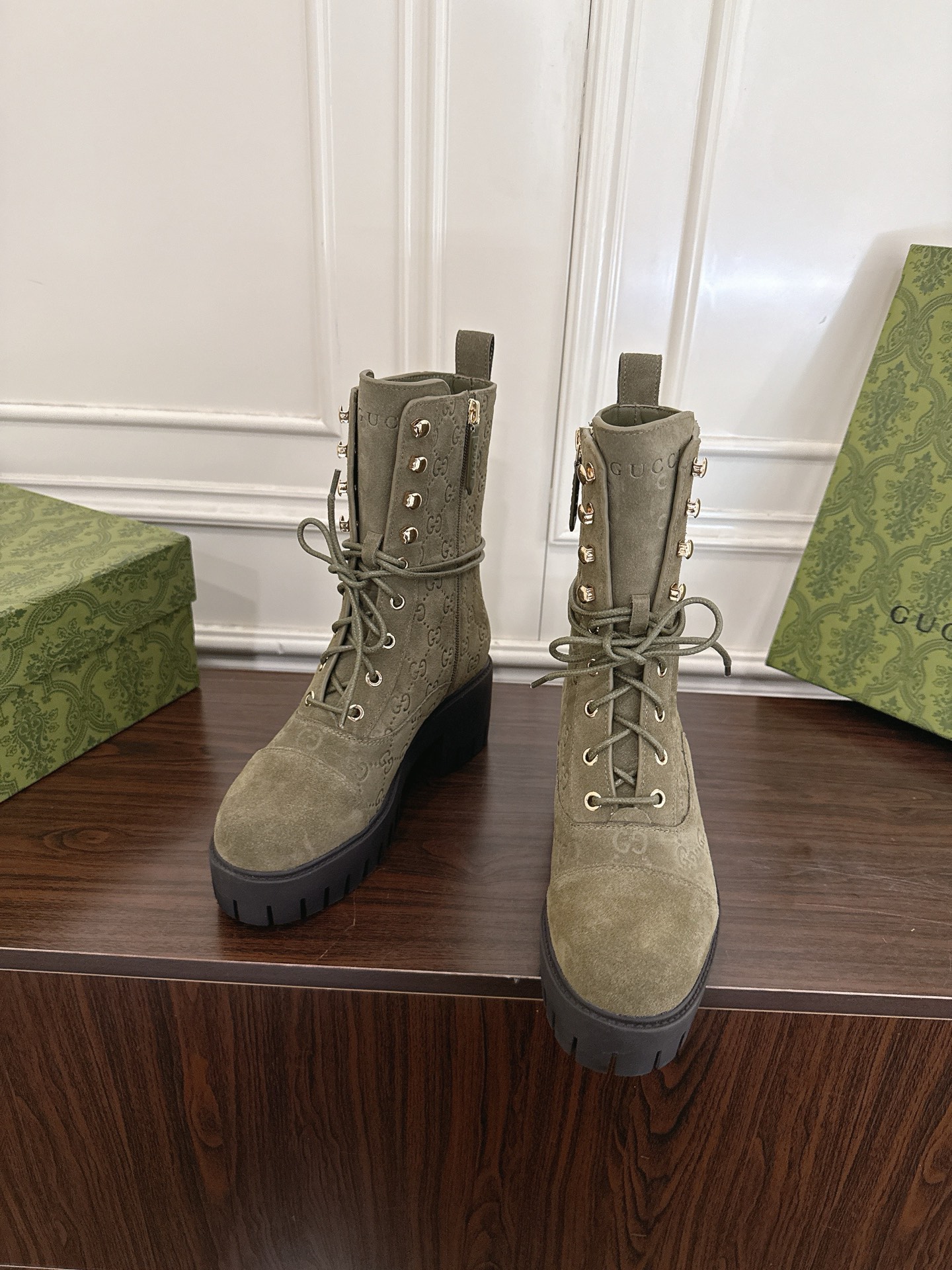 Women's shoes collection