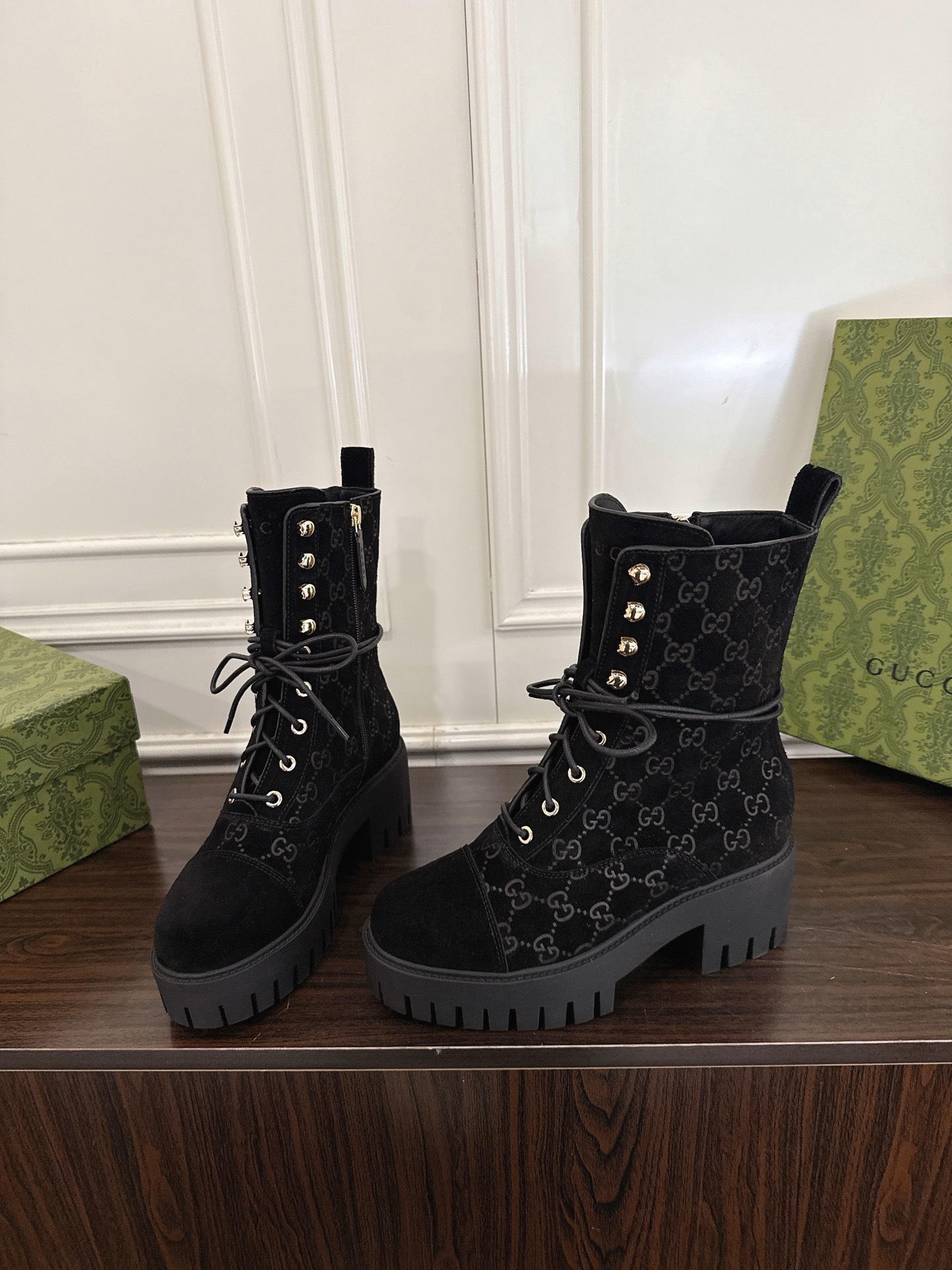 Women's shoes collection