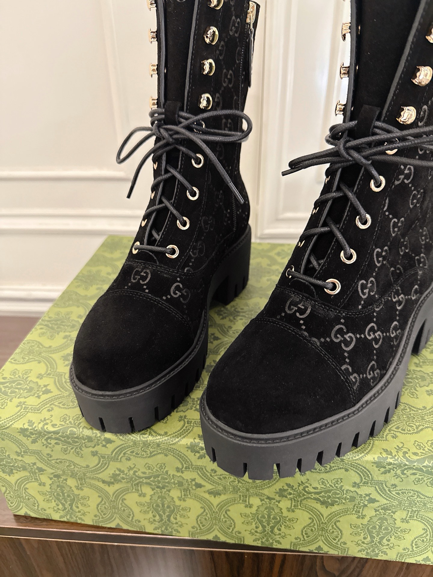 Women's shoes collection