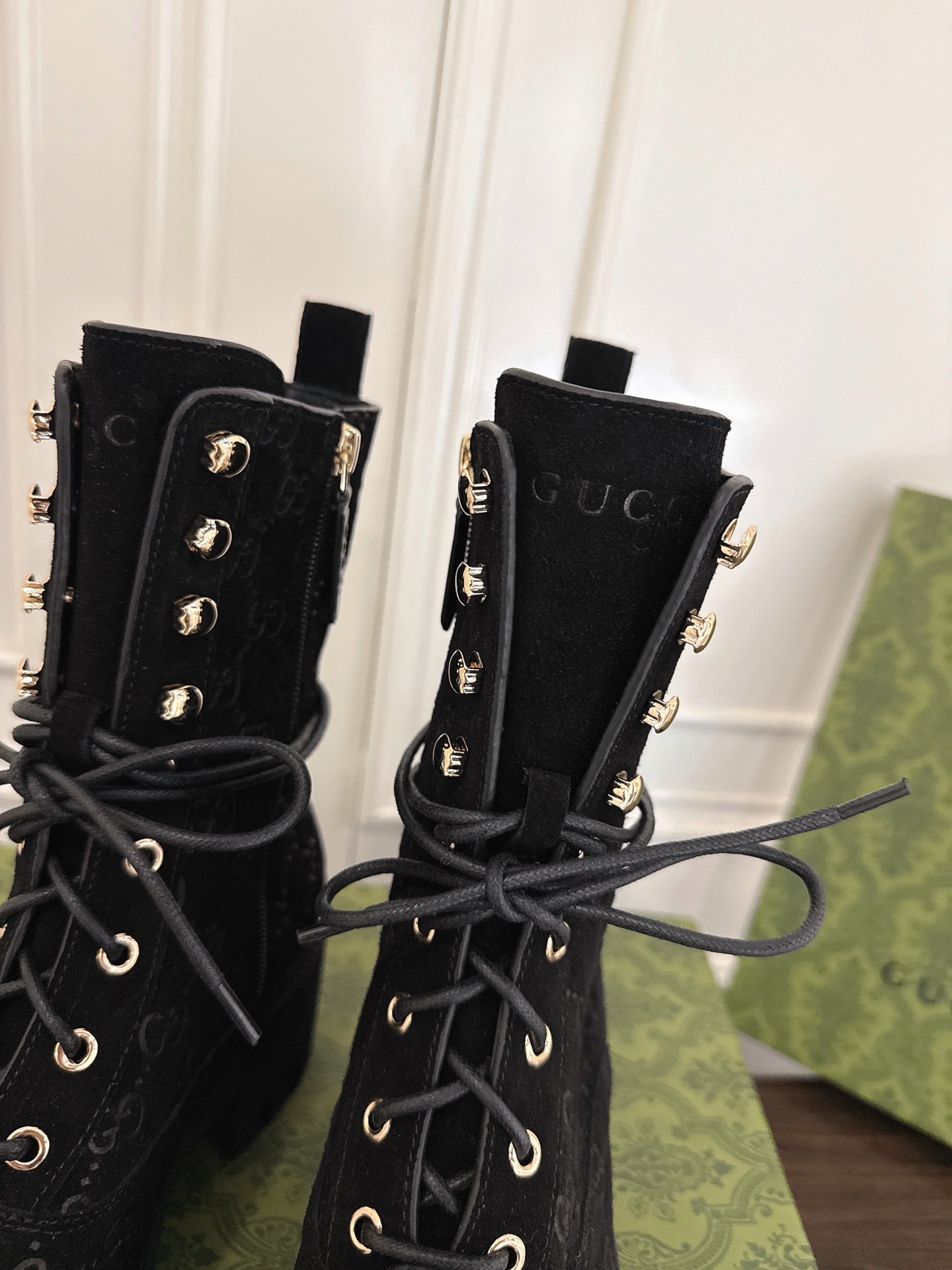 Women's shoes collection