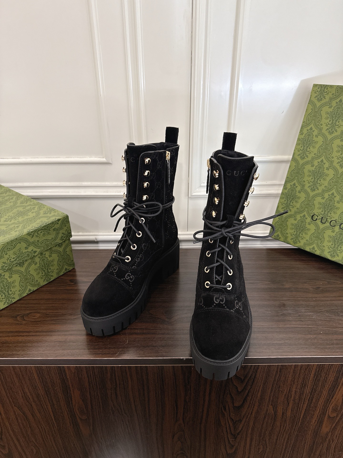 Women's shoes collection
