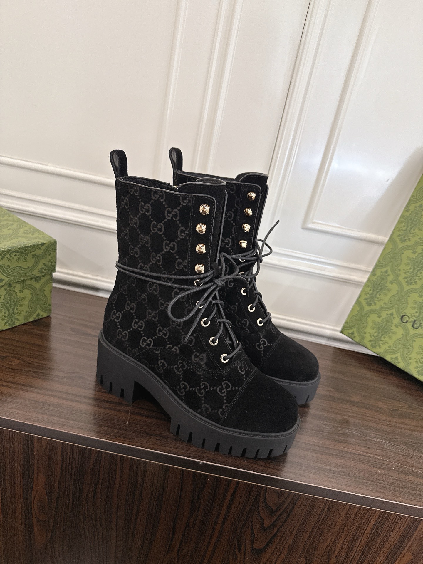 Women's shoes collection