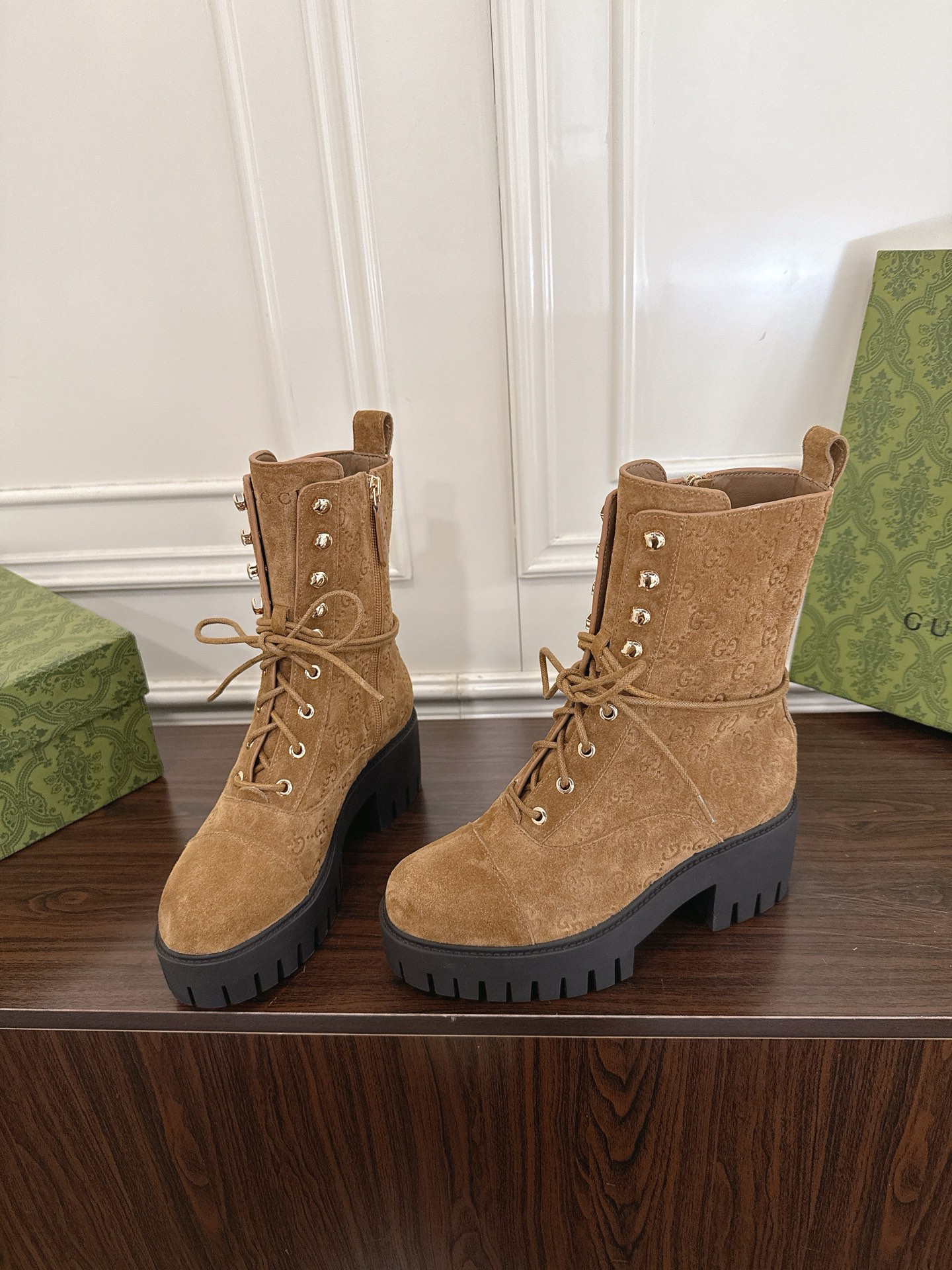 Women's shoes collection