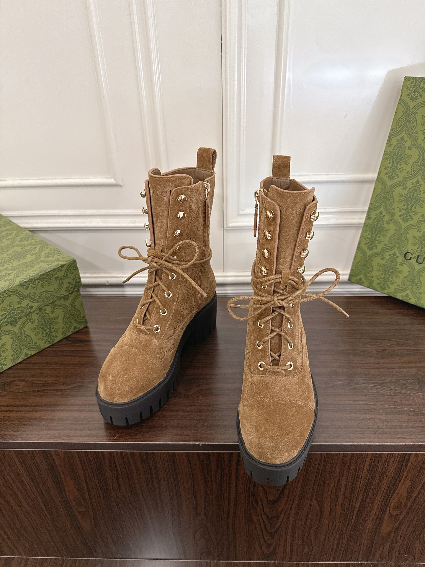 Women's shoes collection