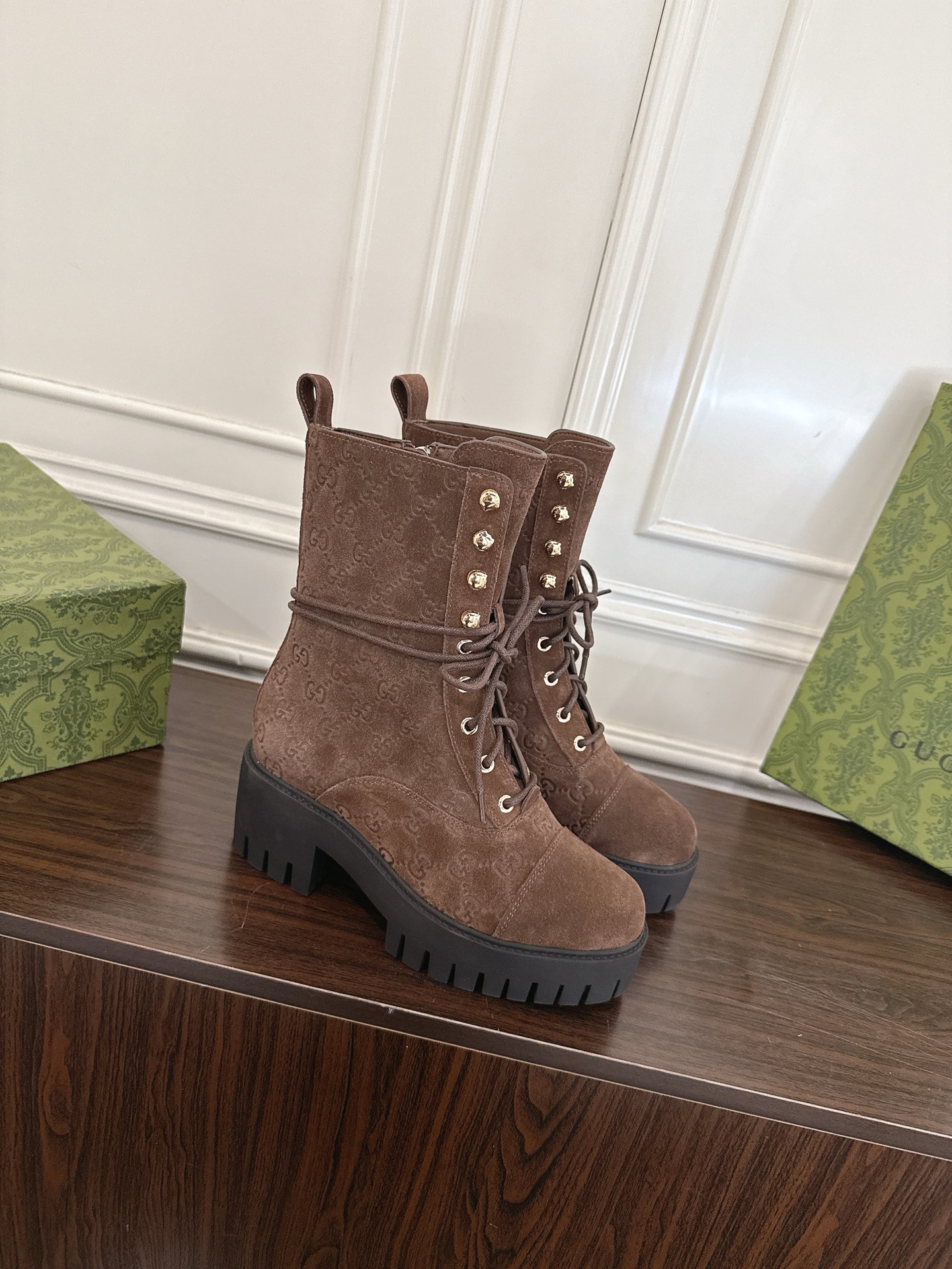 Women's shoes collection