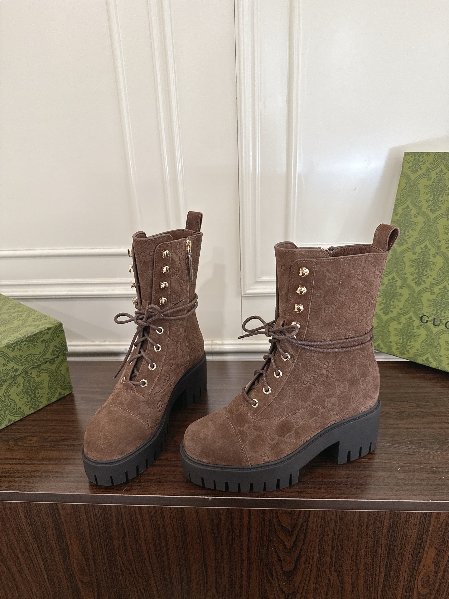 Women's shoes collection