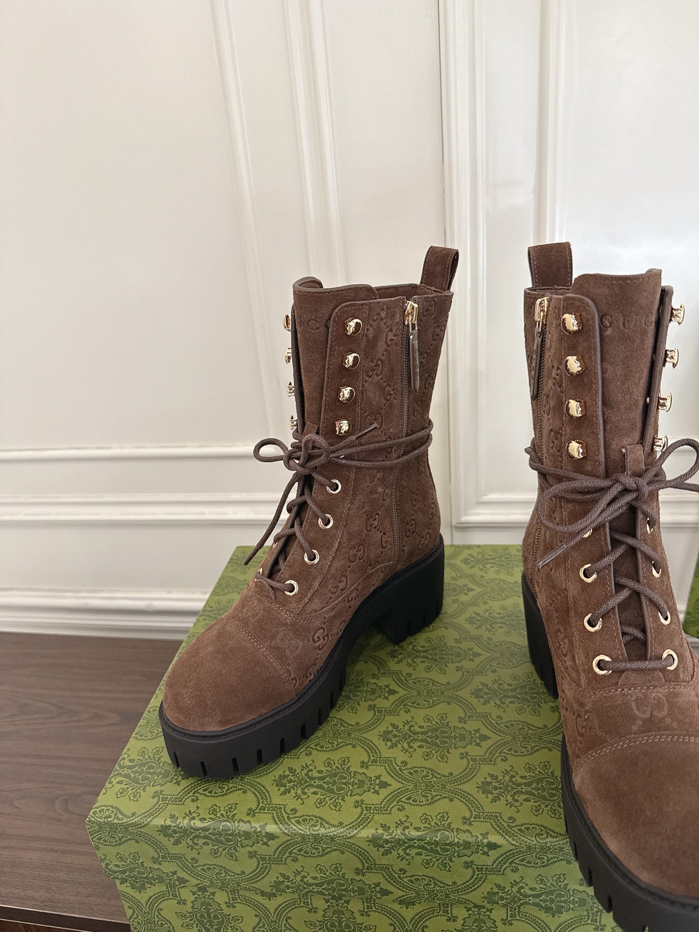 Women's shoes collection