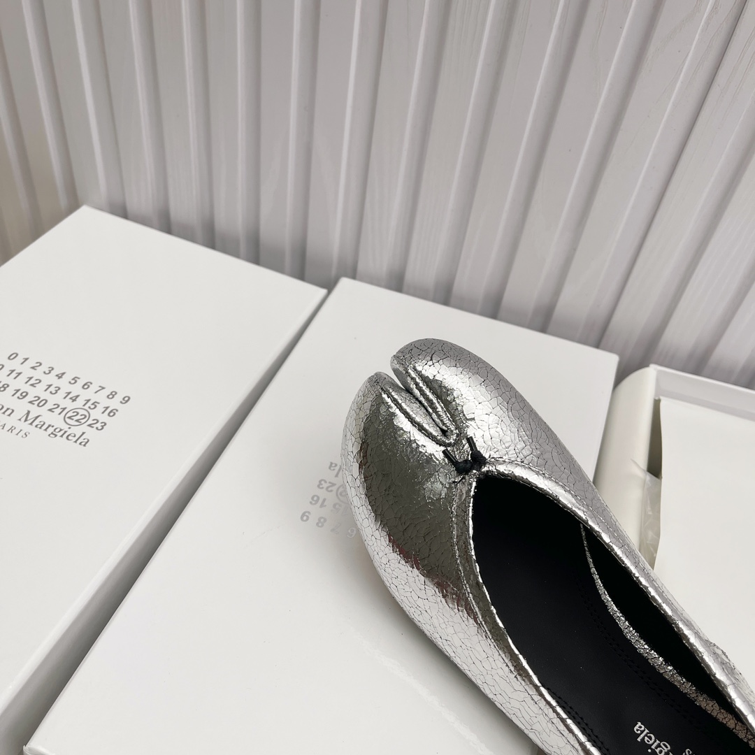 Women's shoes collection