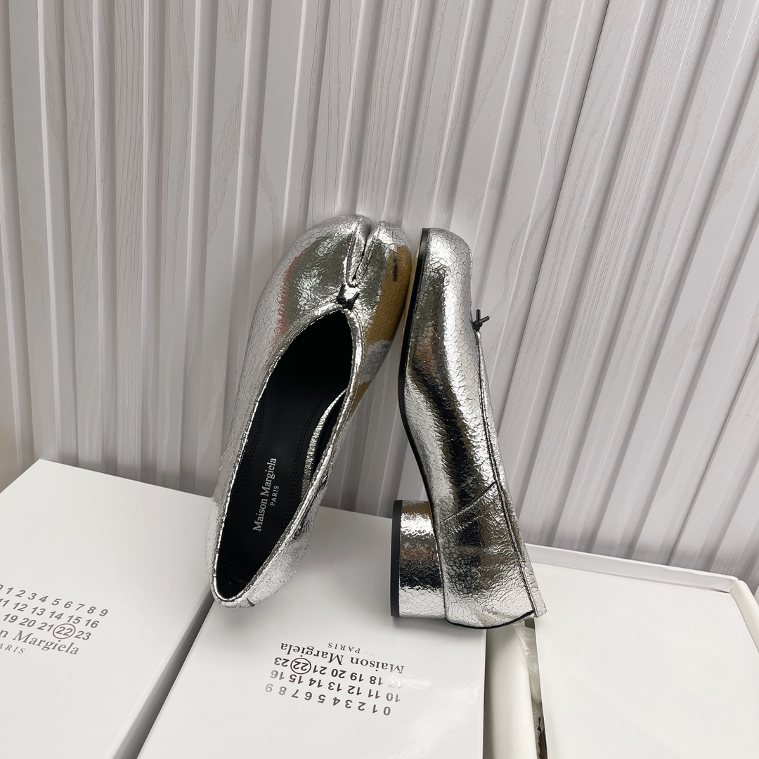 Women's shoes collection
