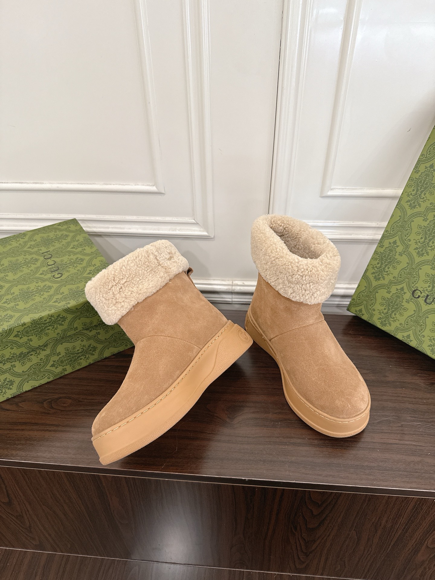 Women's shoes collection