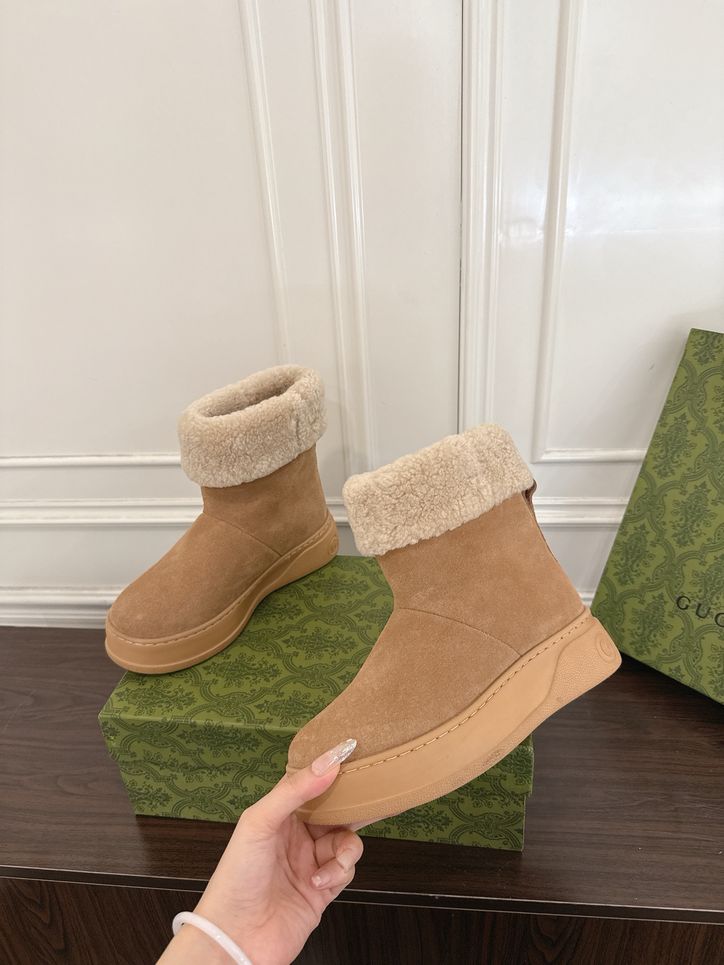 Women's shoes collection