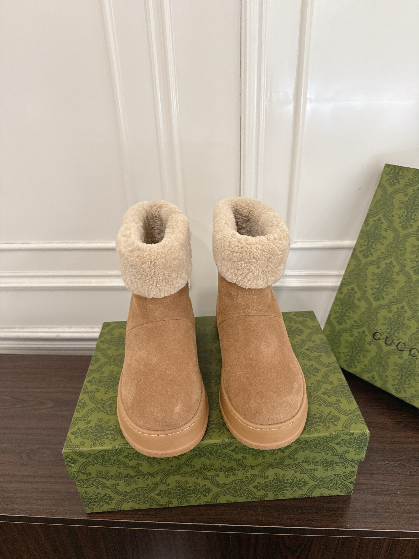 Women's shoes collection