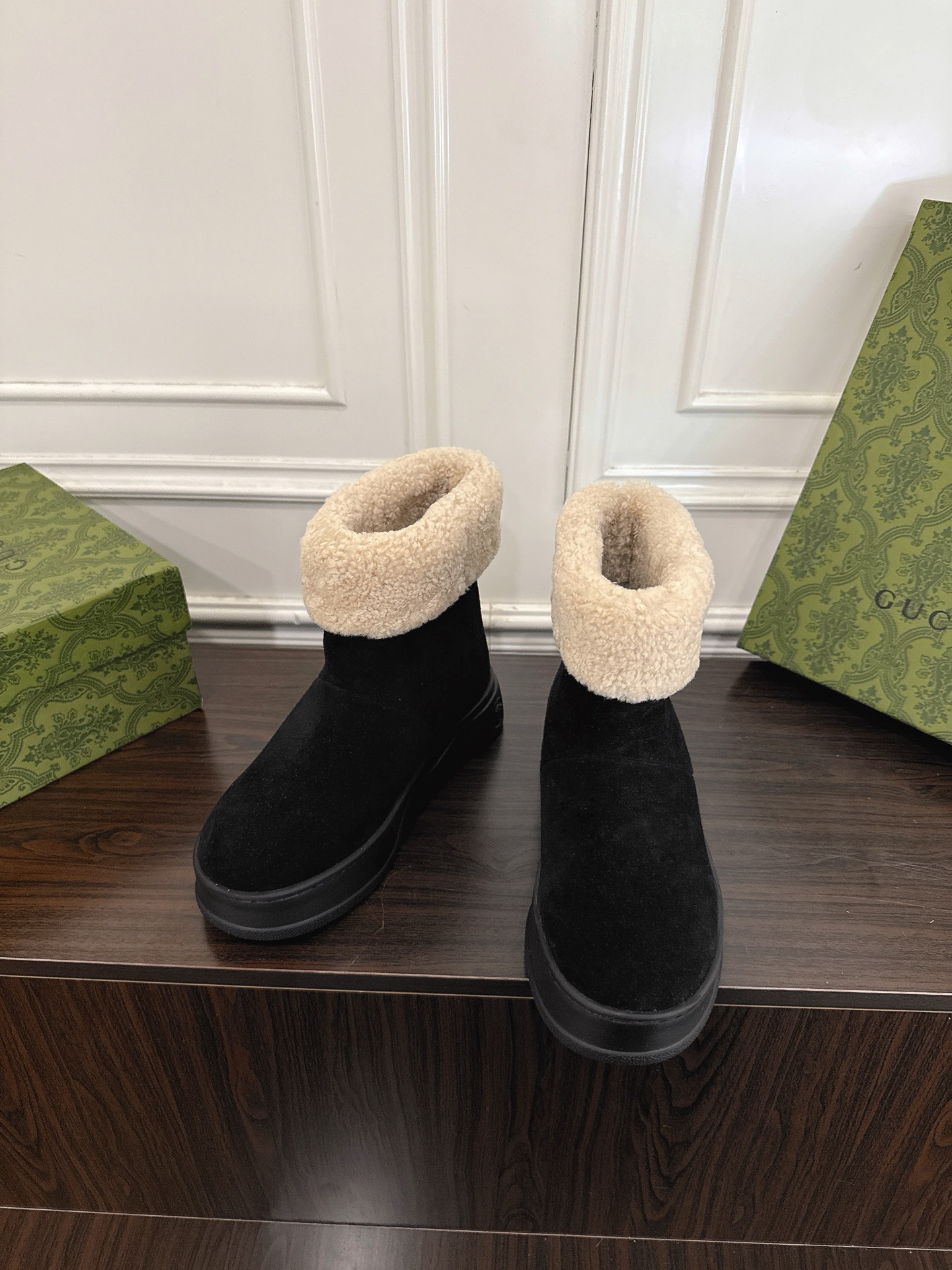 Women's shoes collection