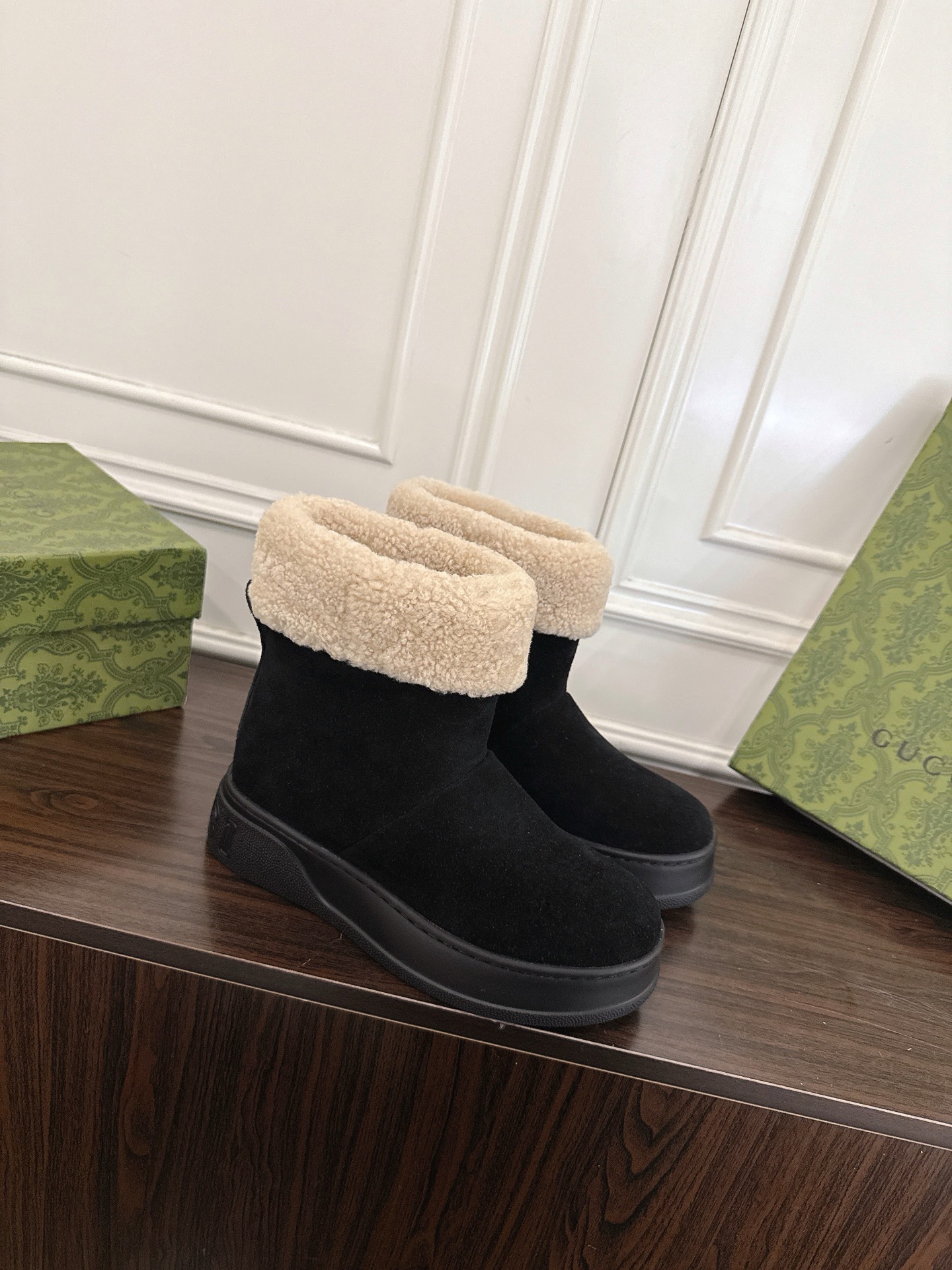 Women's shoes collection