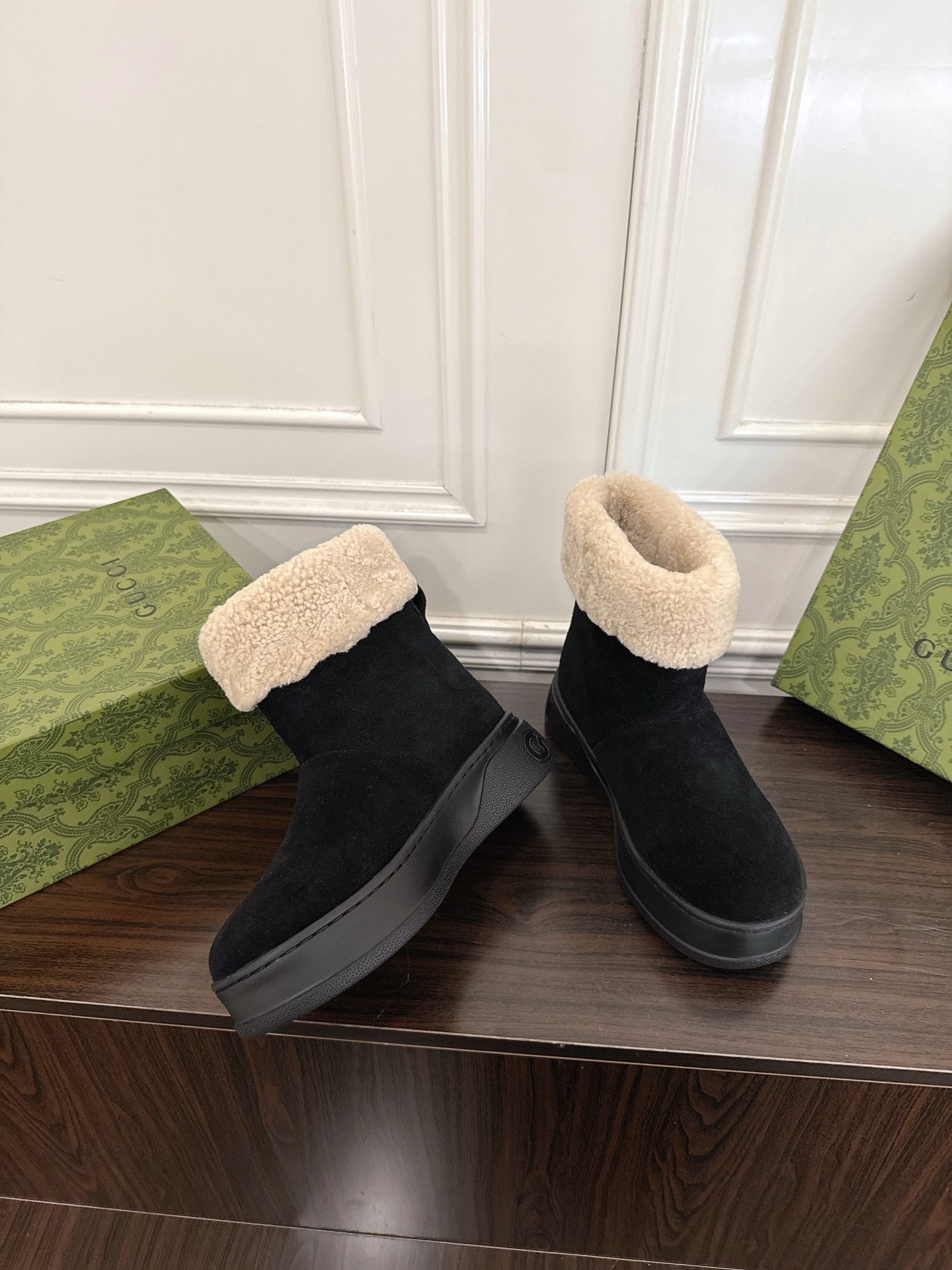 Women's shoes collection