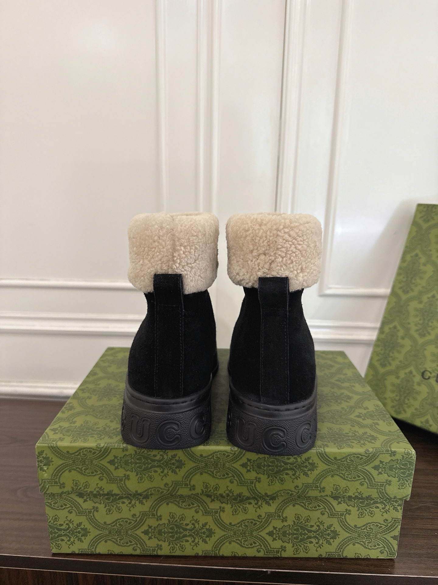 Women's shoes collection