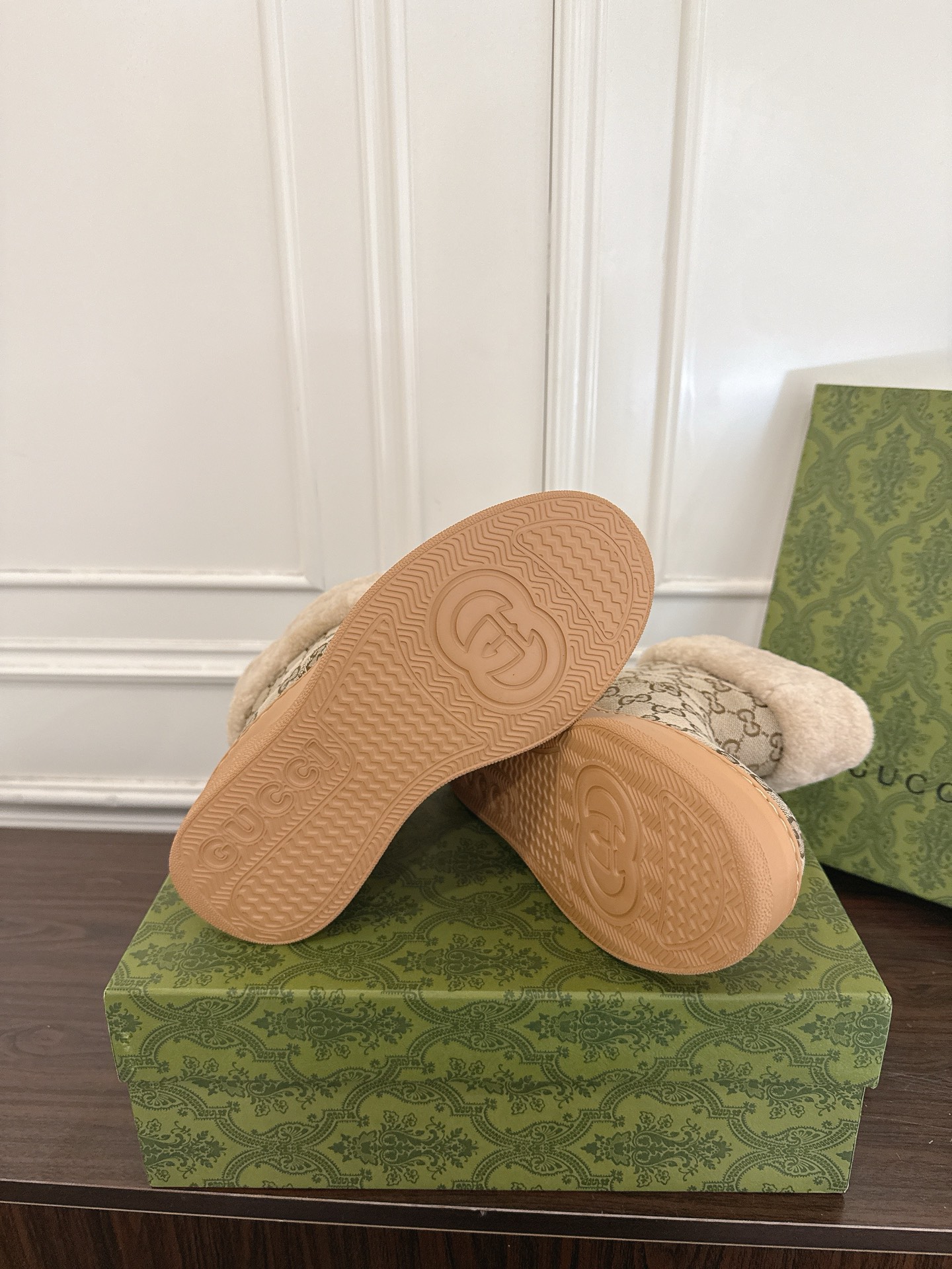 Women's shoes collection