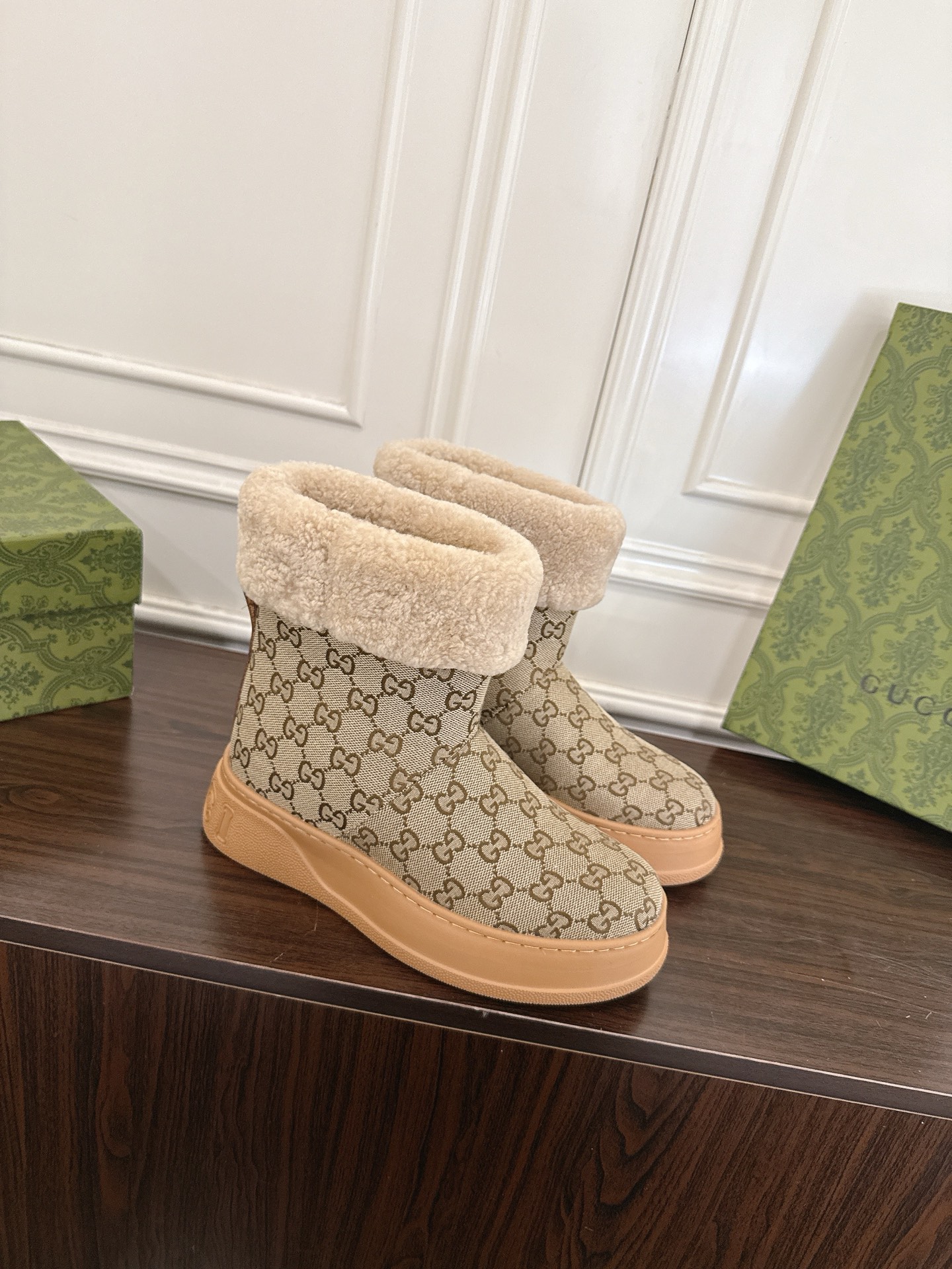 Women's shoes collection