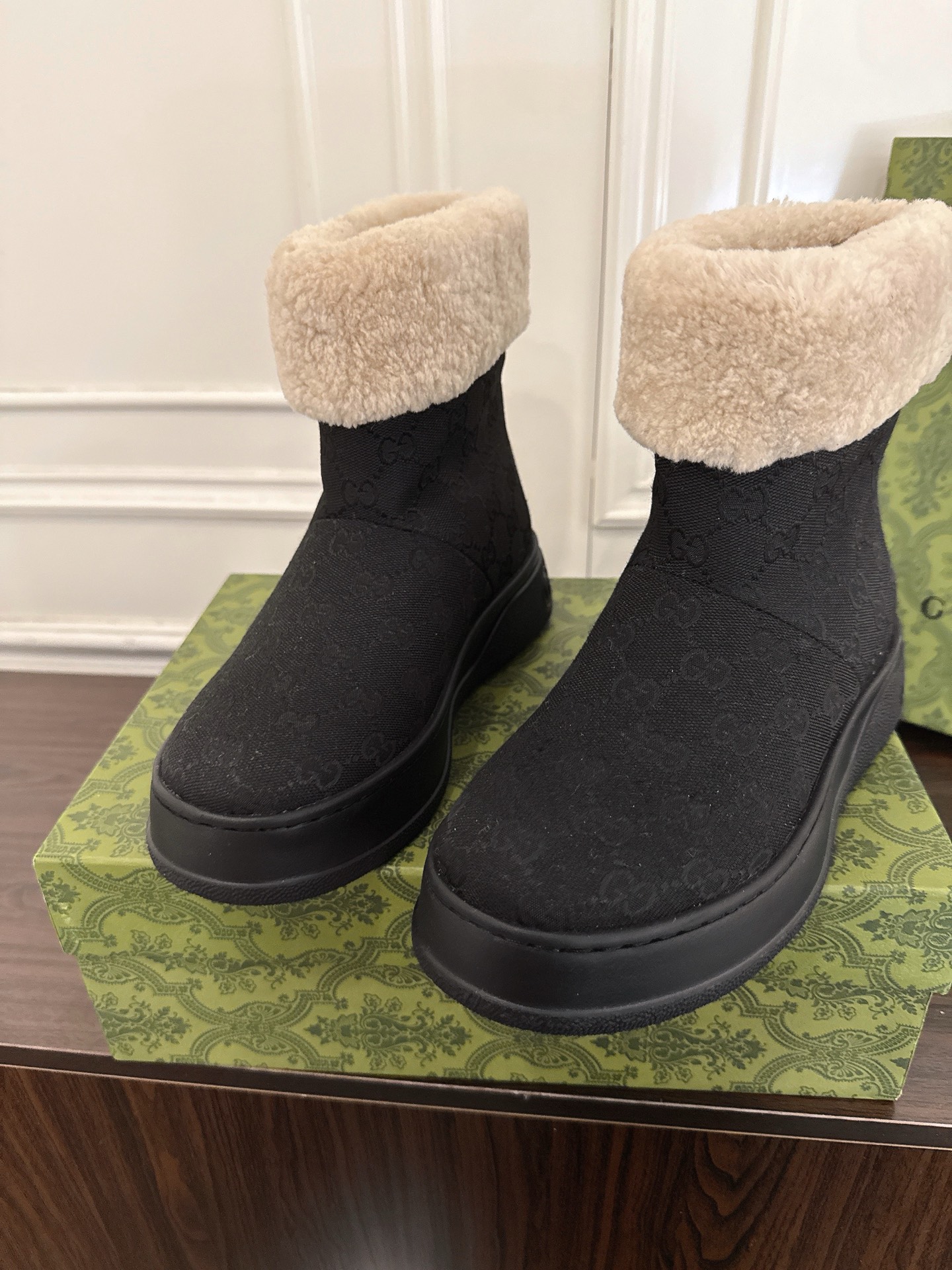 Women's shoes collection