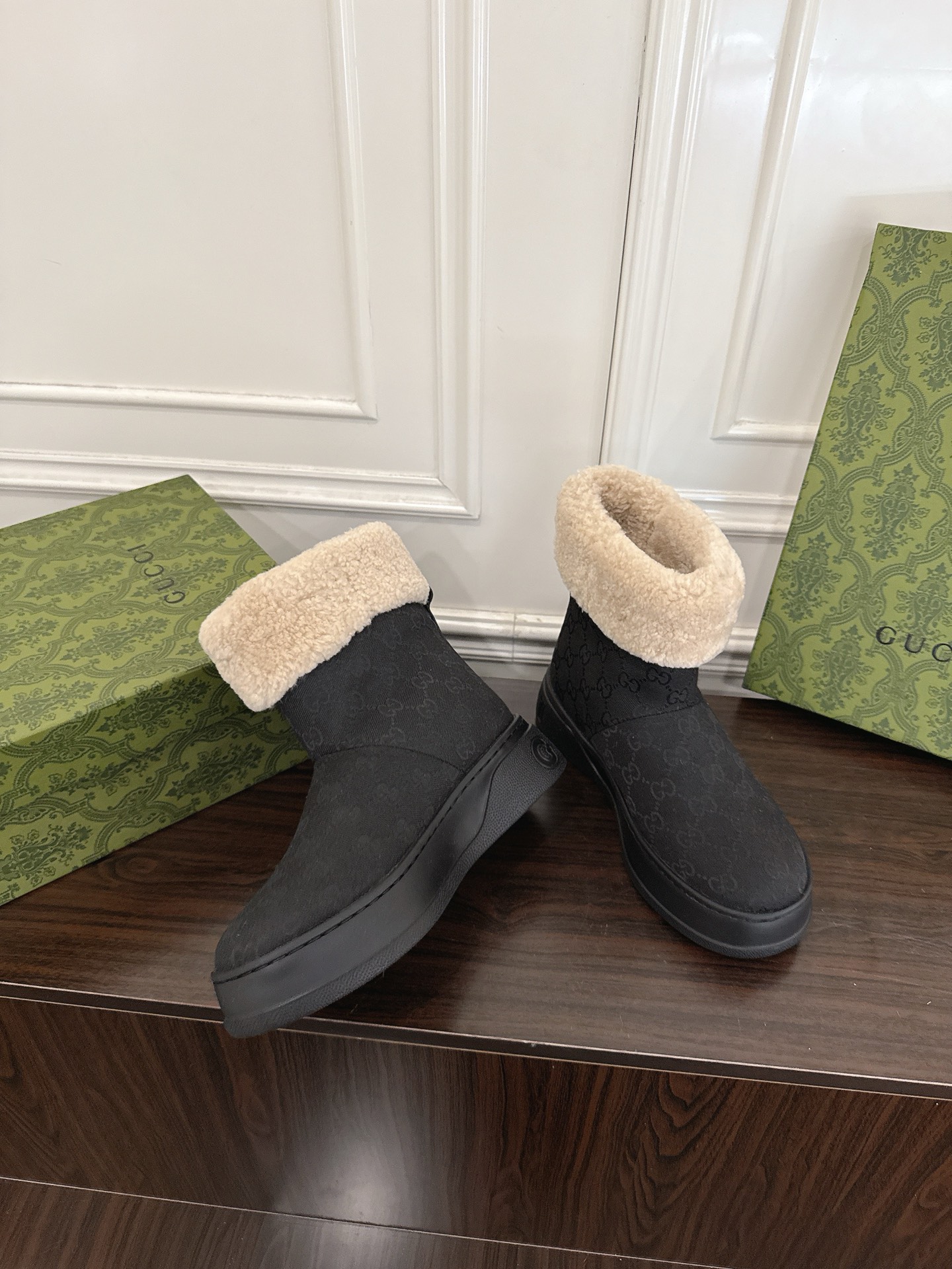 Women's shoes collection