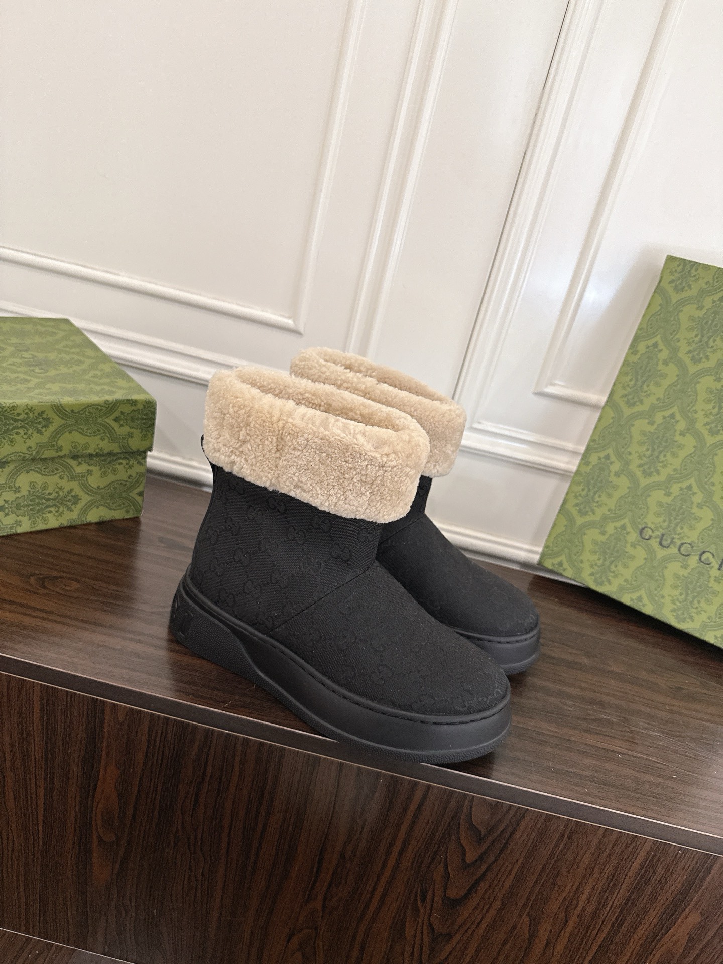 Women's shoes collection