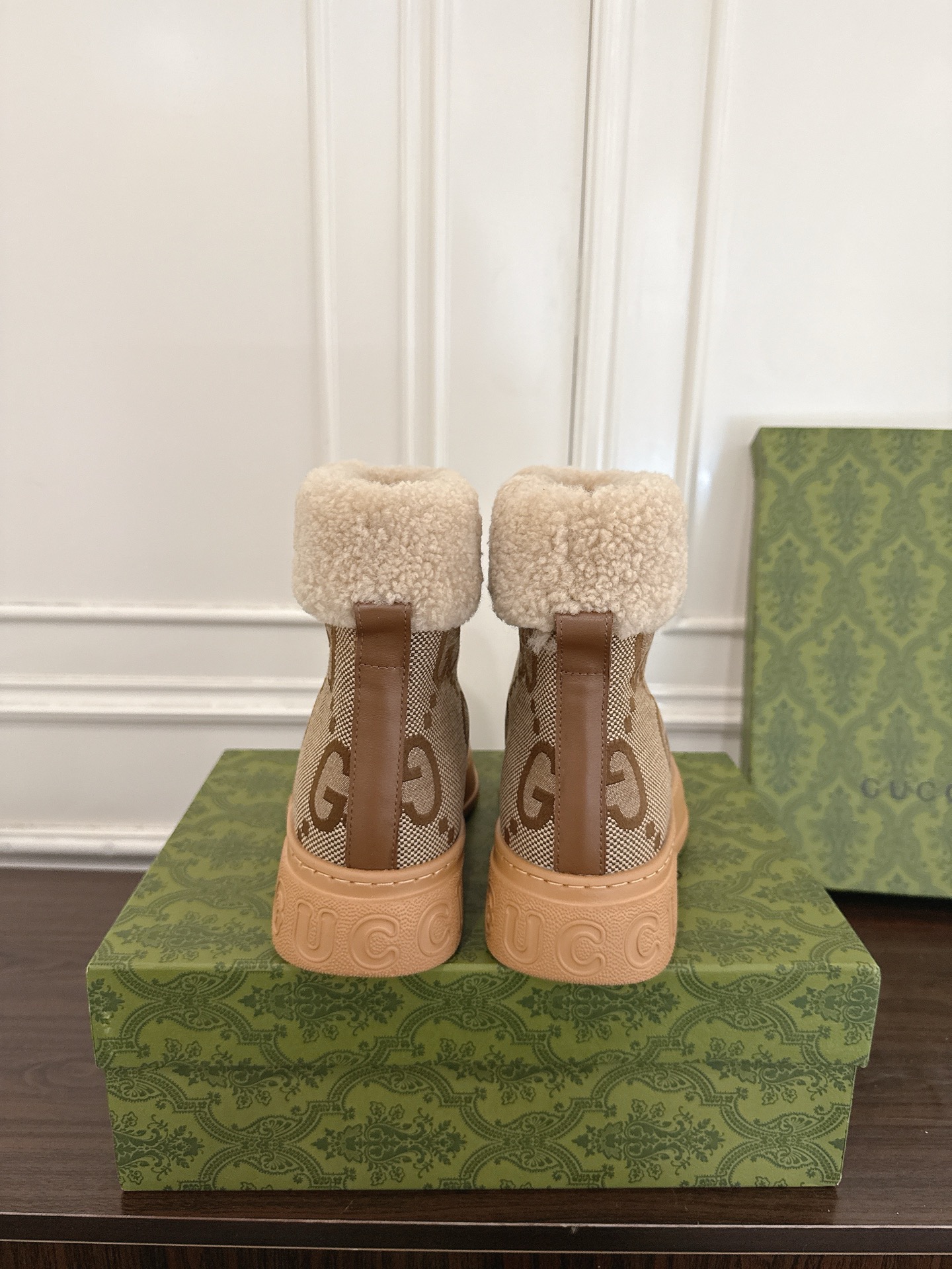 Women's shoes collection