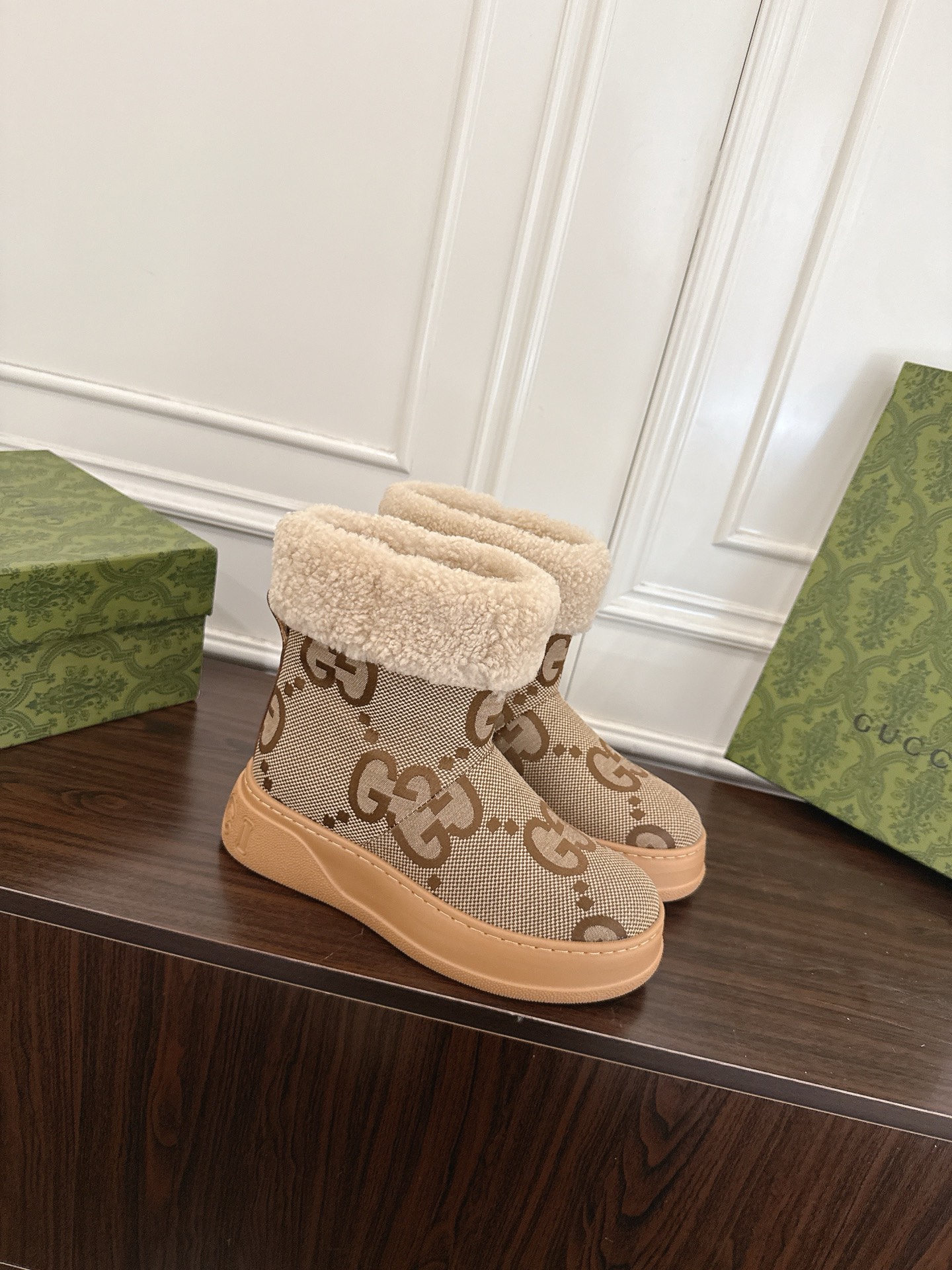 Women's shoes collection