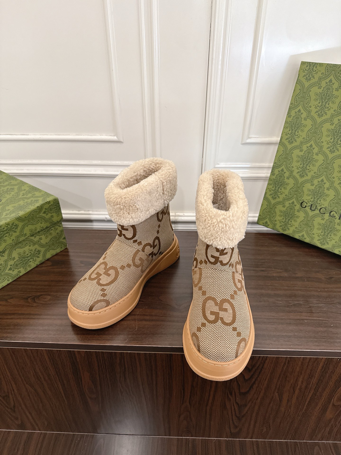 Women's shoes collection