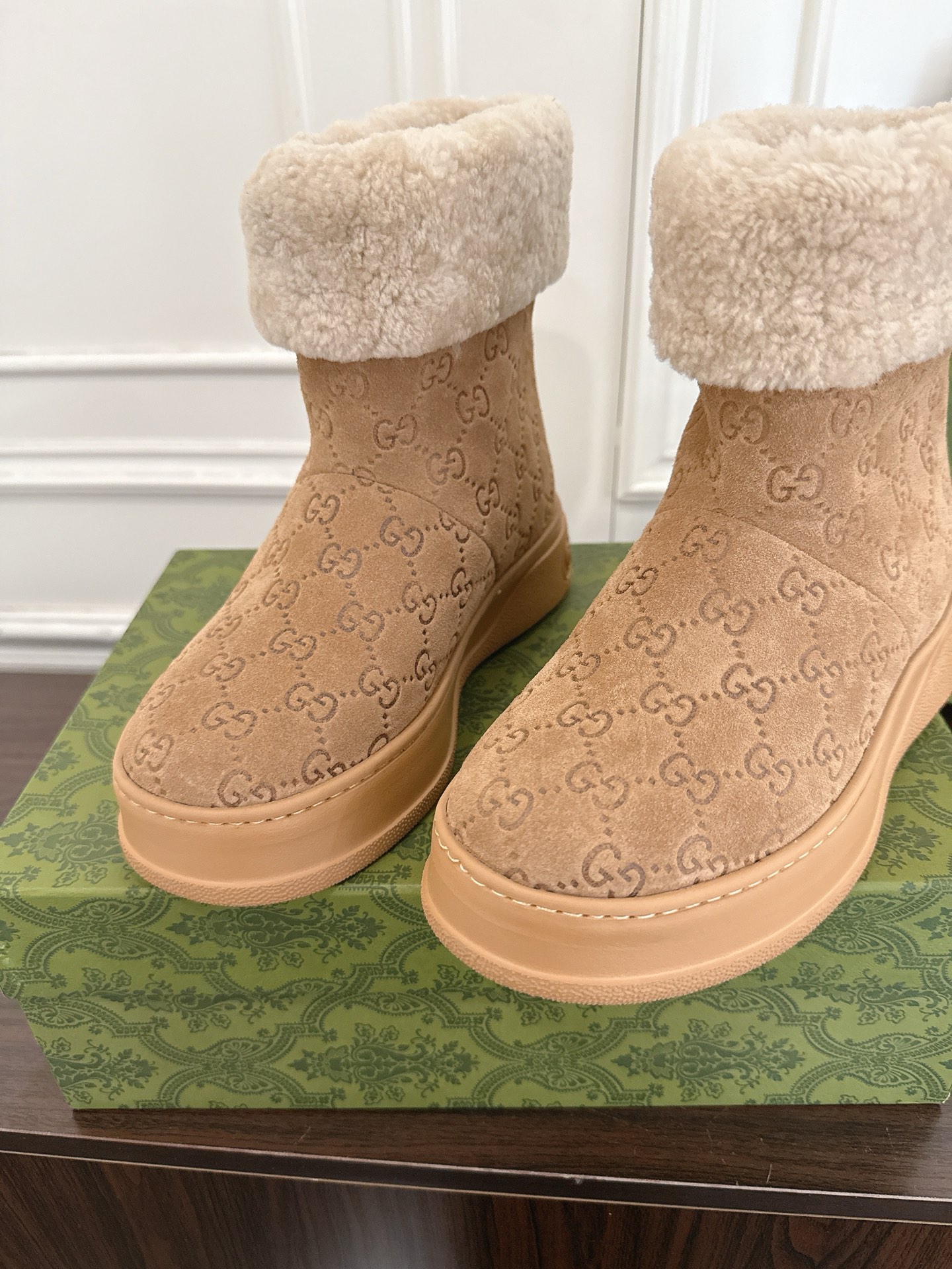 Women's shoes collection